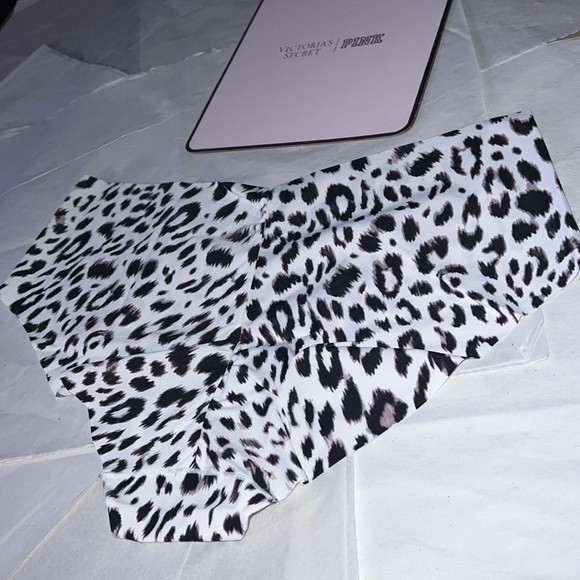 (XXL) Victoria's Secret No Show Hiphugger Underwear Panty - Picture 6 of 10